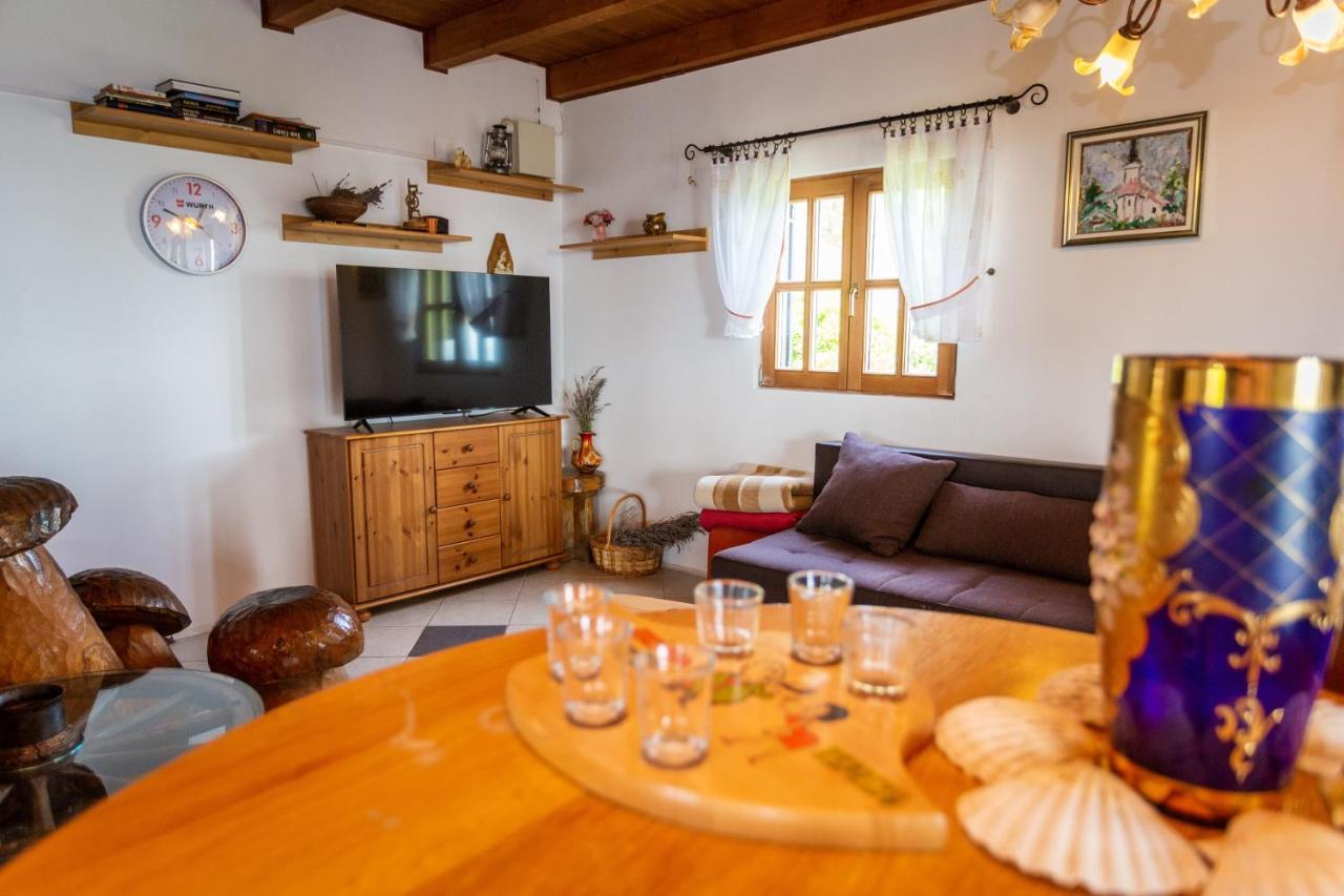 Villa Kuca Za Odmor Zeleni Breg Krapina Esterno foto